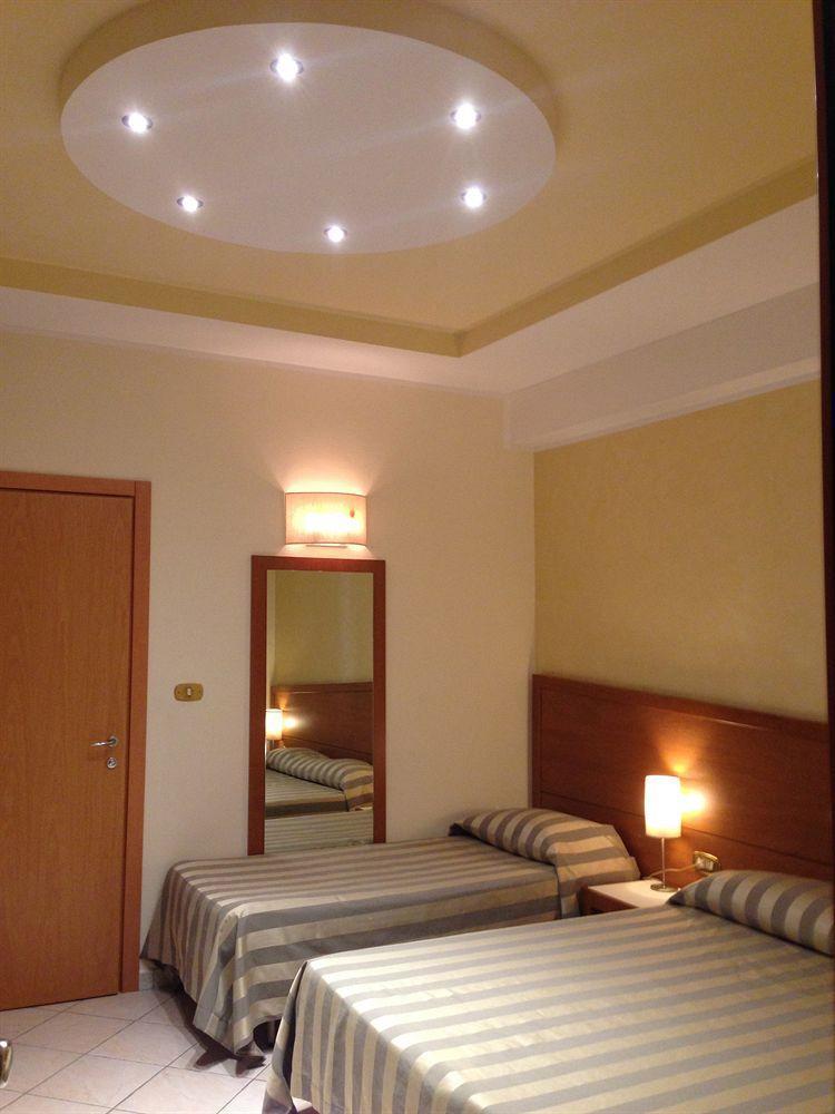 Astor Hotel Bologna Esterno foto