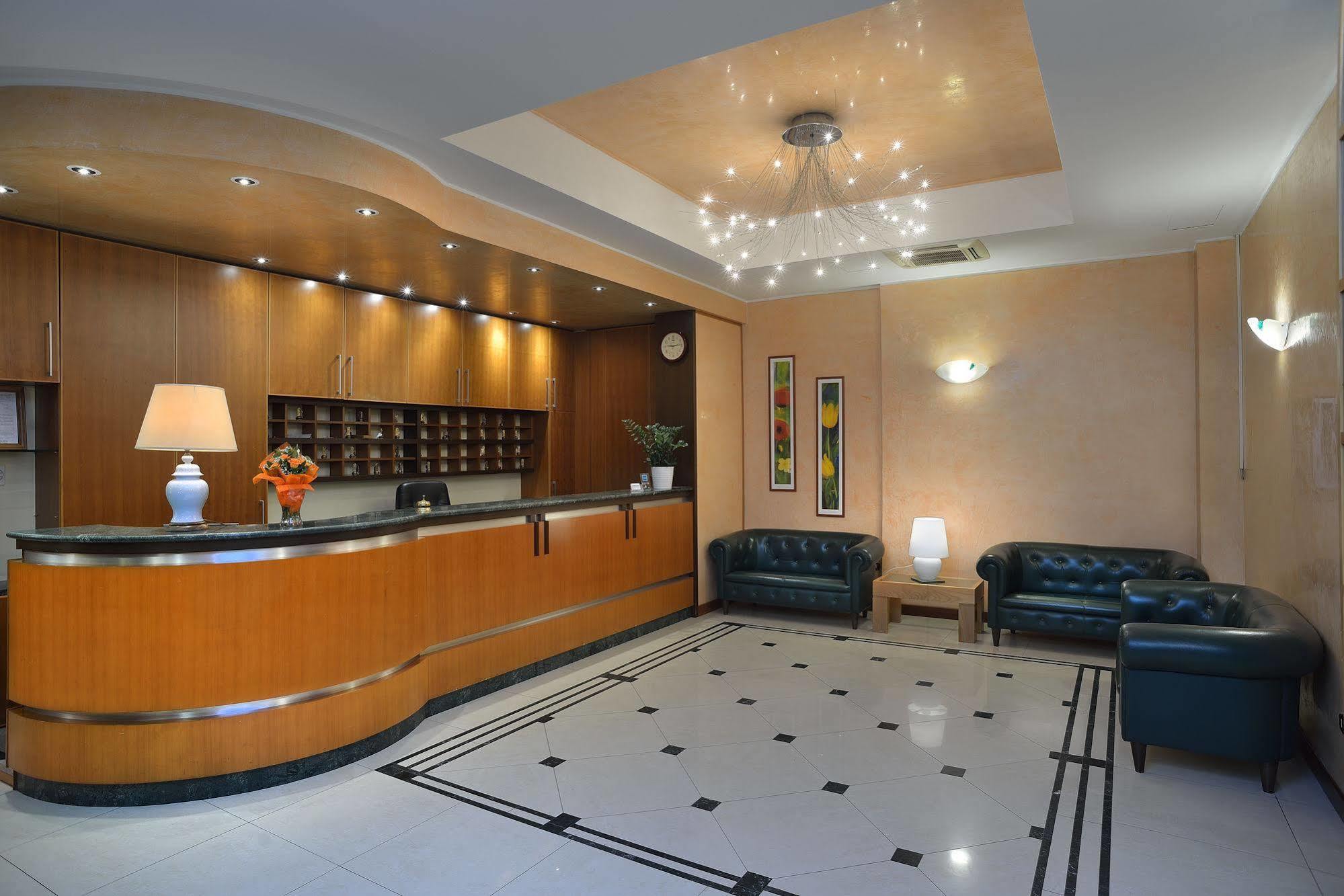 Astor Hotel Bologna Esterno foto