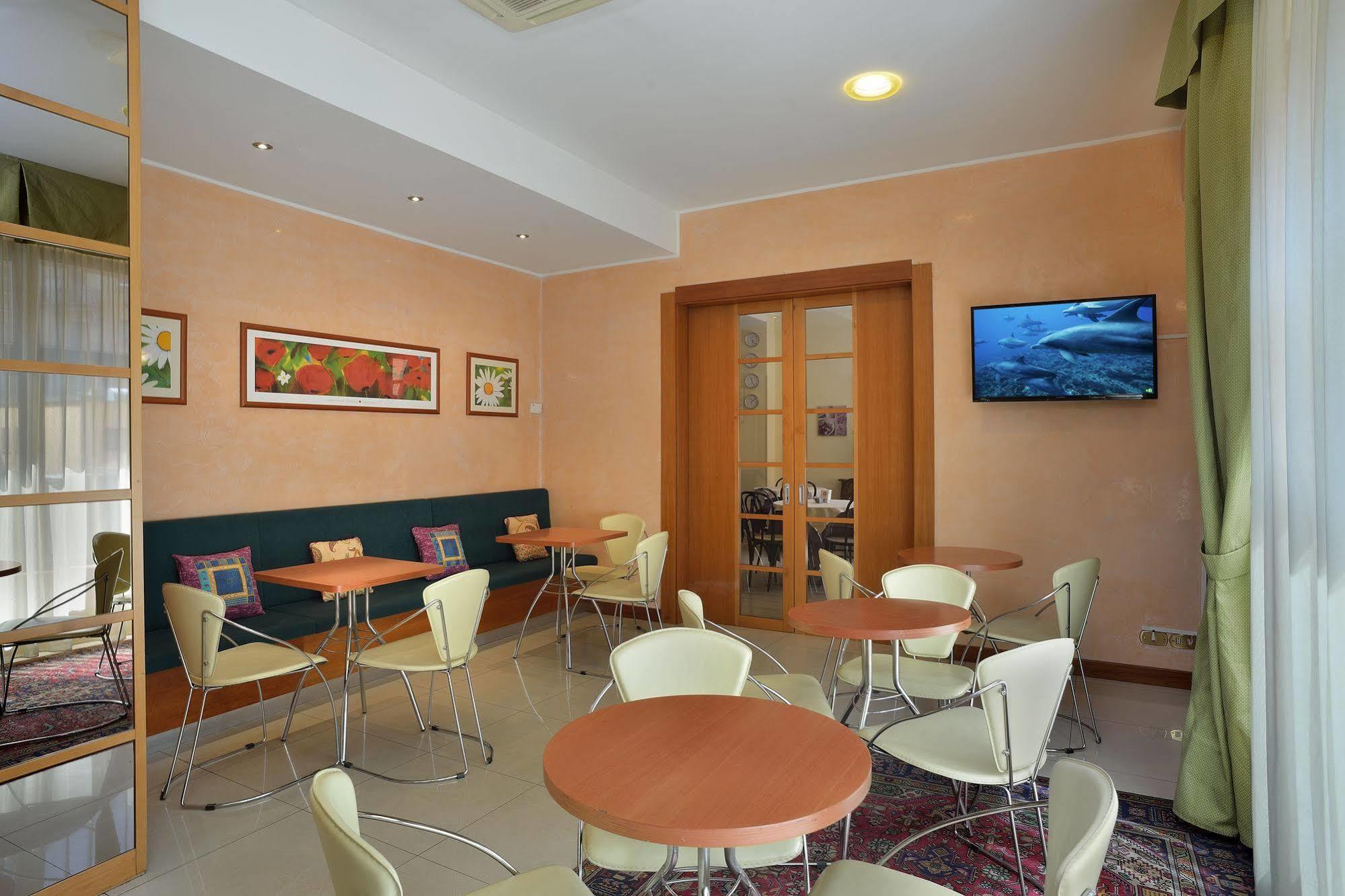 Astor Hotel Bologna Esterno foto